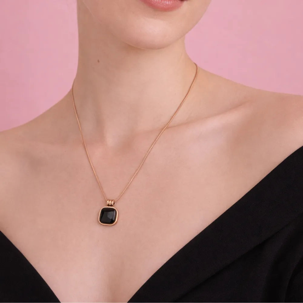 Noir Black Necklace