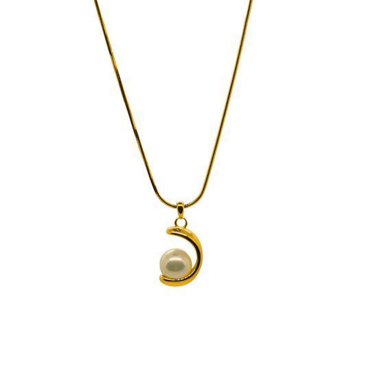 Lunar Cradle Pearl Necklace