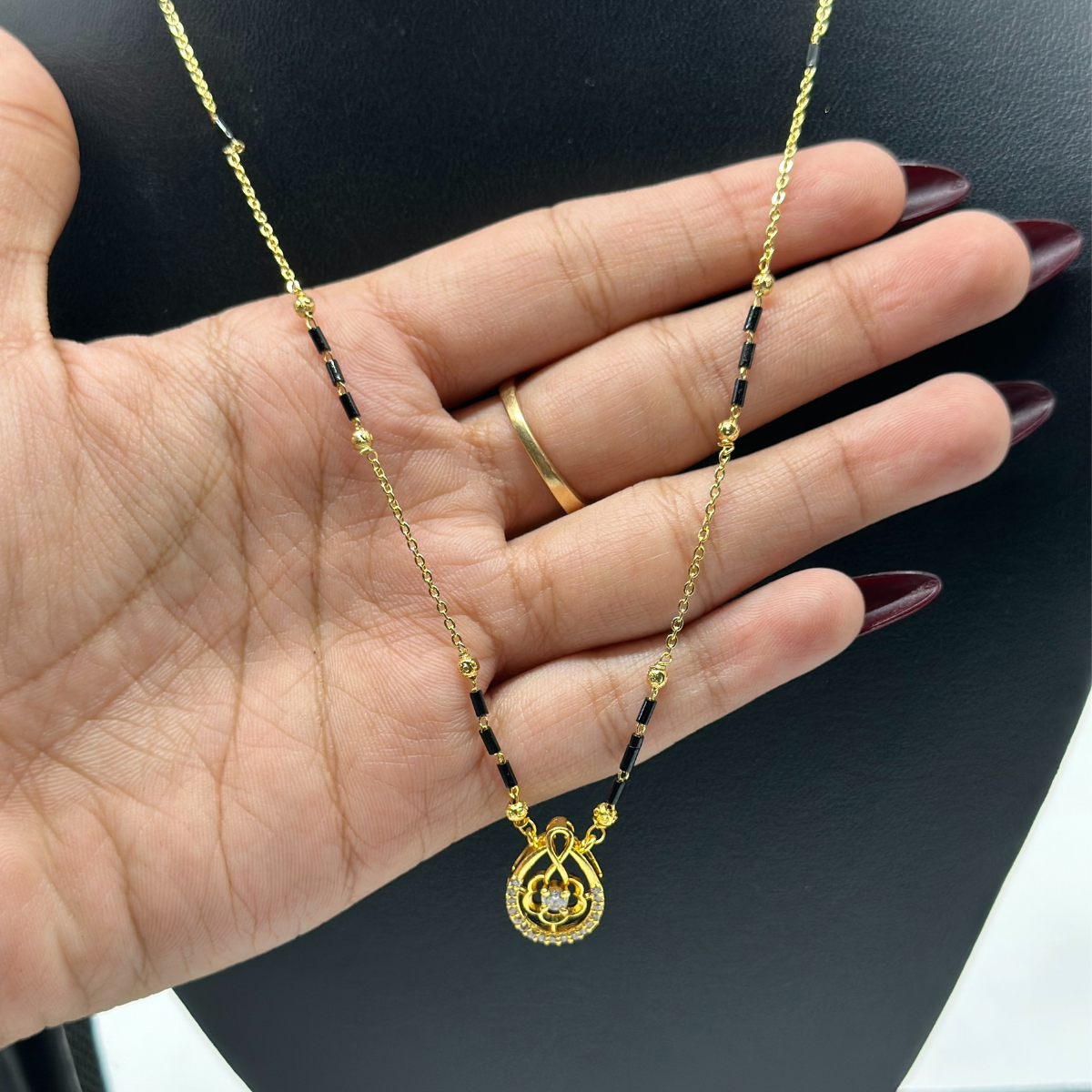 The Saanjh Mangalsutra