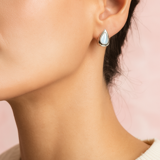 Moon-Tear Studs