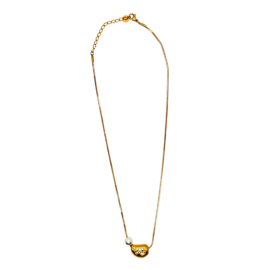 Moon Prism Pearl Necklace