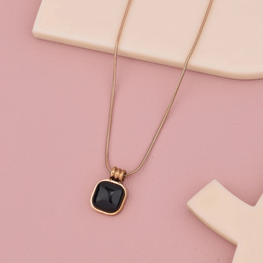 Noir Black Necklace