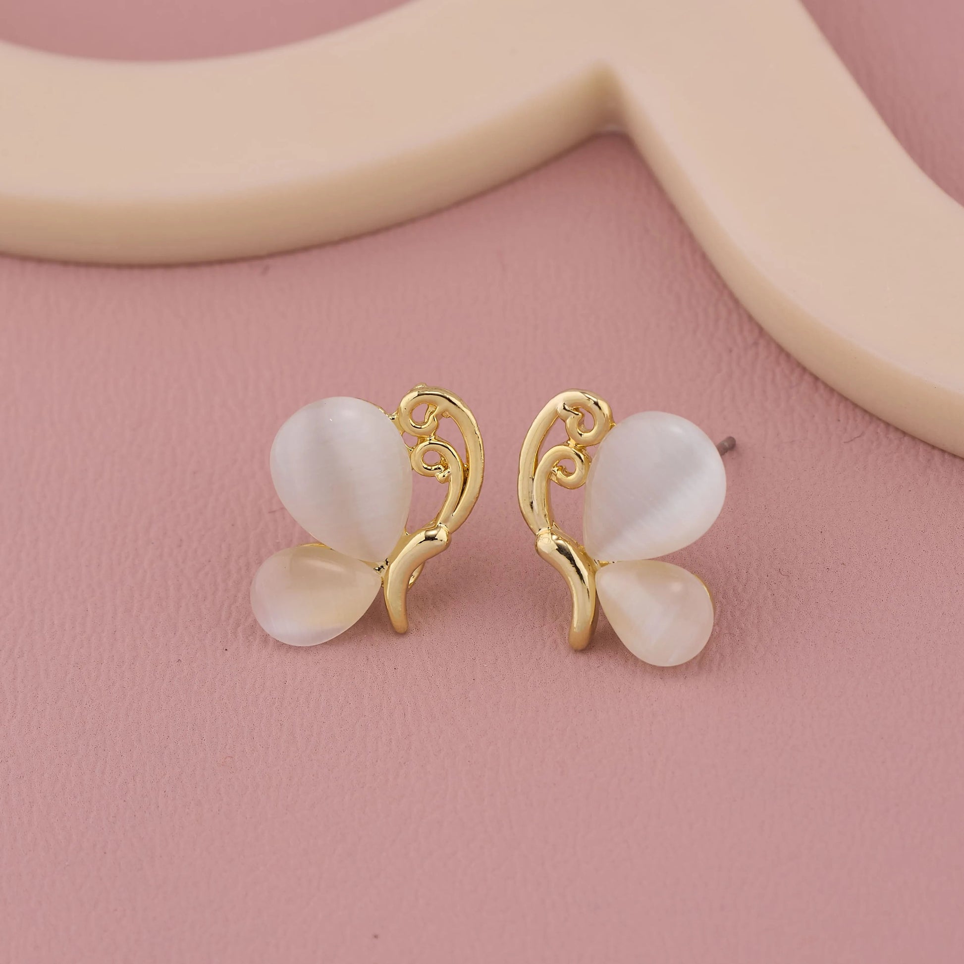 Smooth Glow Earrings