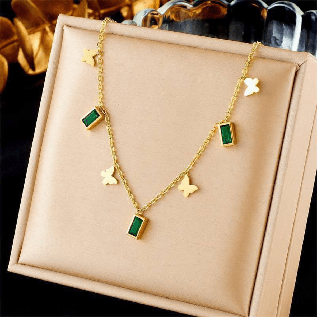 Emerald Flutter Necklace for Women Anti Tarnish Jewellery