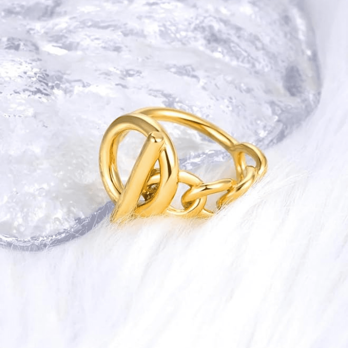 Minimal Golden Toggle Ring Anti Tarnish Jewellery